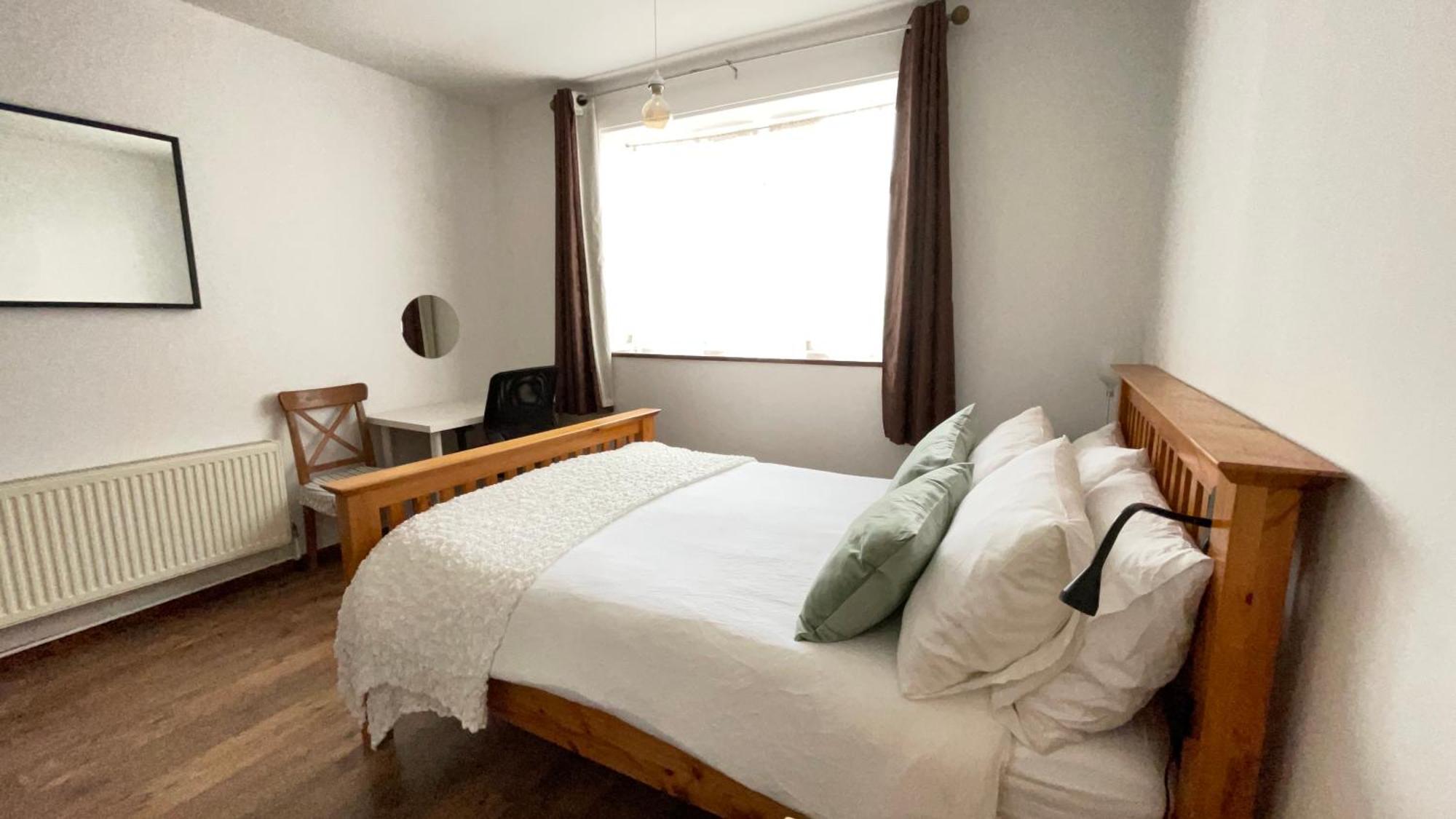 2 Bedrooms 2 Stations 런던 외부 사진