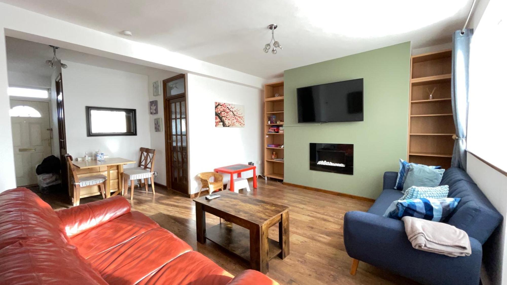 2 Bedrooms 2 Stations 런던 외부 사진