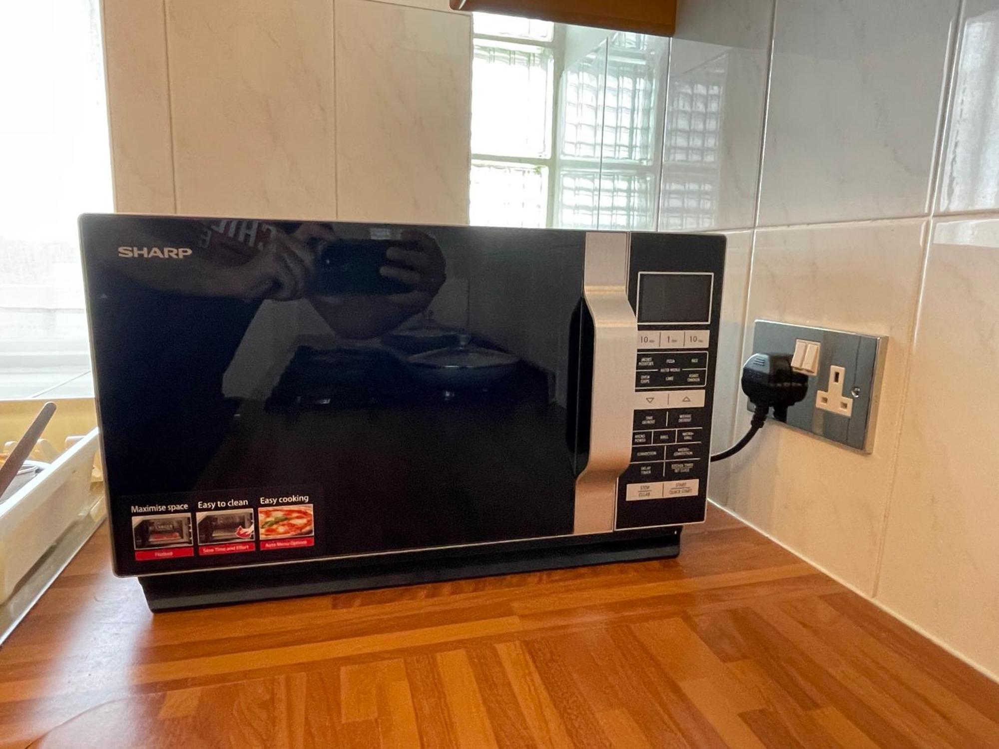 2 Bedrooms 2 Stations 런던 외부 사진