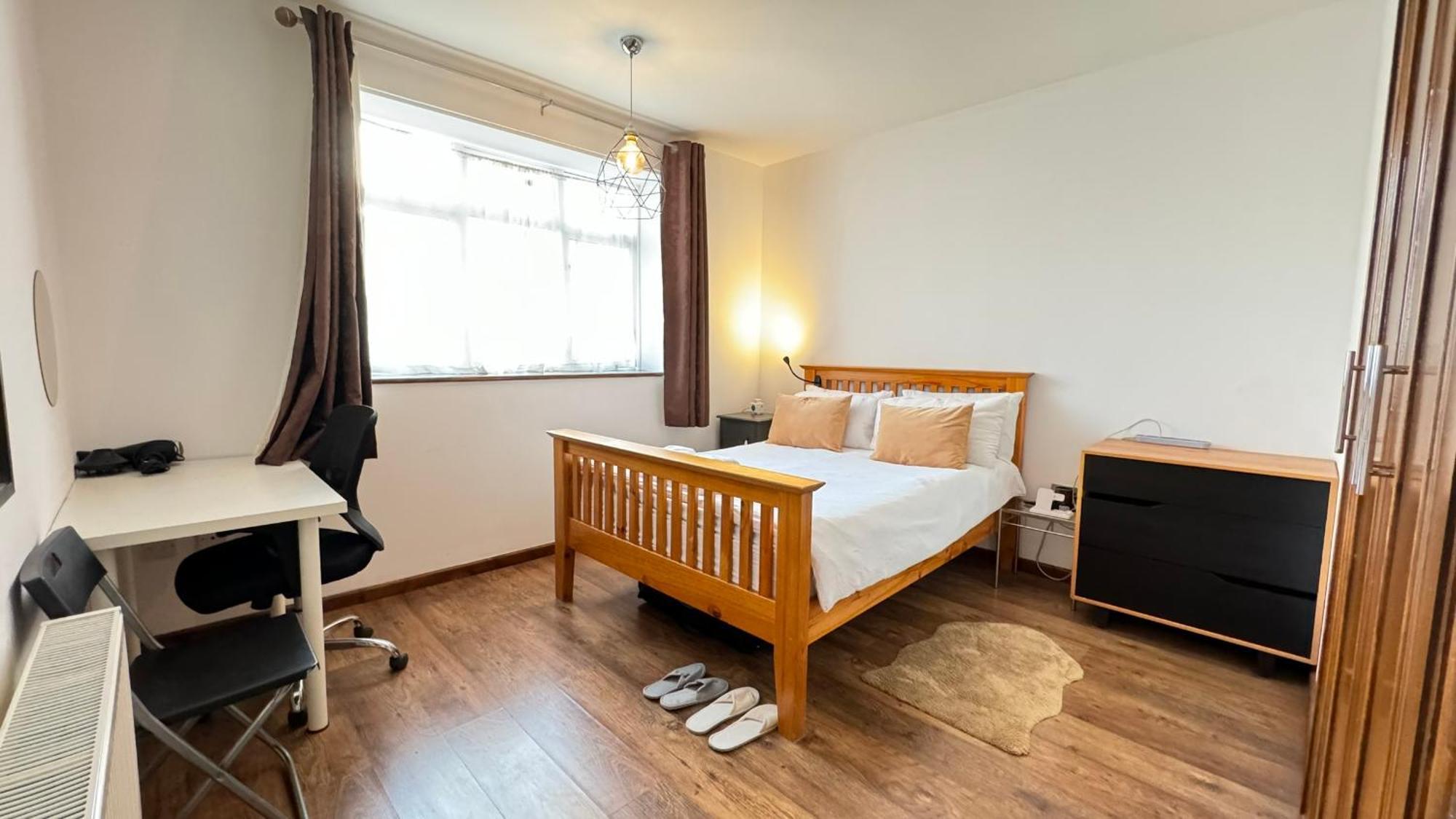 2 Bedrooms 2 Stations 런던 외부 사진